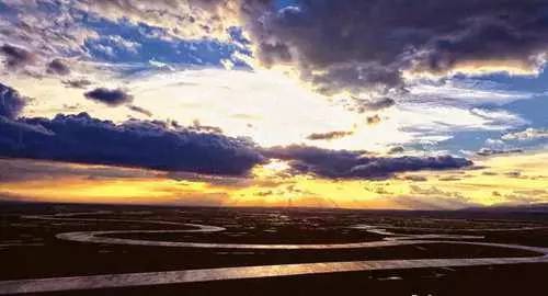 8月巴音布鲁克大草原·夕阳