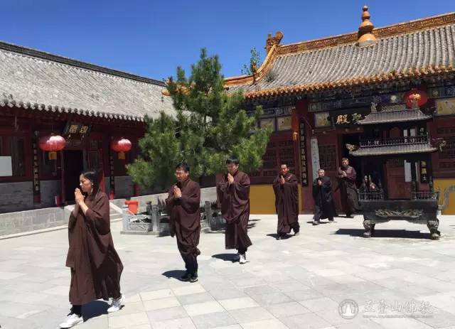 祝圣祈福法会现场 五台山三塔寺隆重举行文殊圣诞祝圣祈福法会,三塔寺