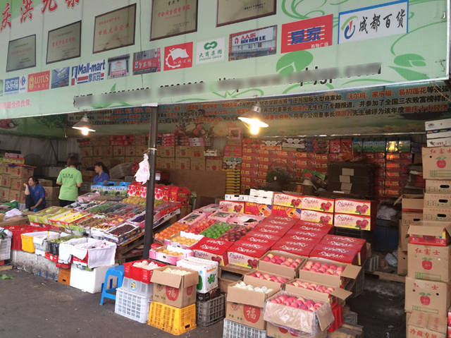区双福津马大道66号 特色:水果种类多,价格便宜,重庆最大的水果市场