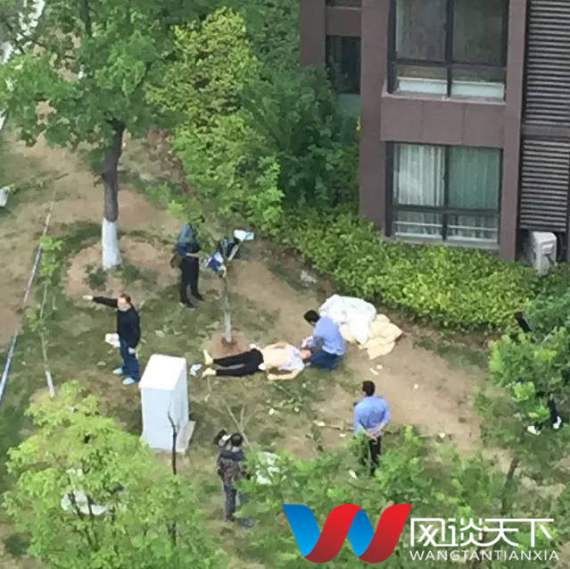 安徽蒙城名邦学府一青年坠楼身亡