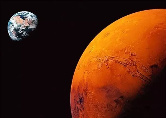 最亮火星成功抢镜,下一次要等到2018年!