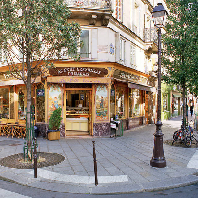 名为「小凡尔赛」的面包店,充满怀旧的法式古典风格,他们供应好吃