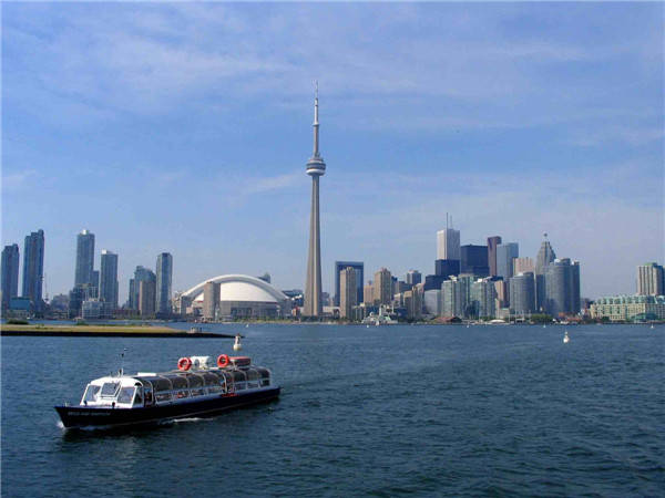 年加拿大各城市留学生每月生活费大概多少钱?