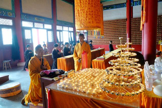 山东即墨西小龙山观音寺庙会纪实