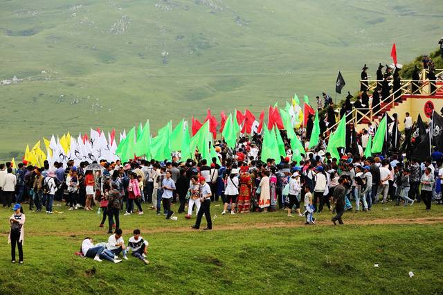 贵州威宁,看彝族人如何祭祀山神