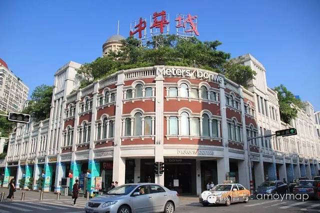 中山路中华城(原光华药店,骑楼建筑为新建,但立面仍然延续旧时建筑