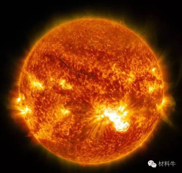为什么真实太阳的照片看起来还是黄色的?