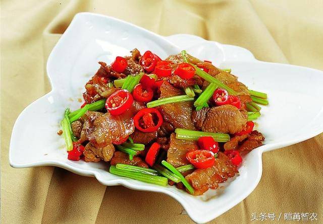 江西家常菜菜谱:小炒肉