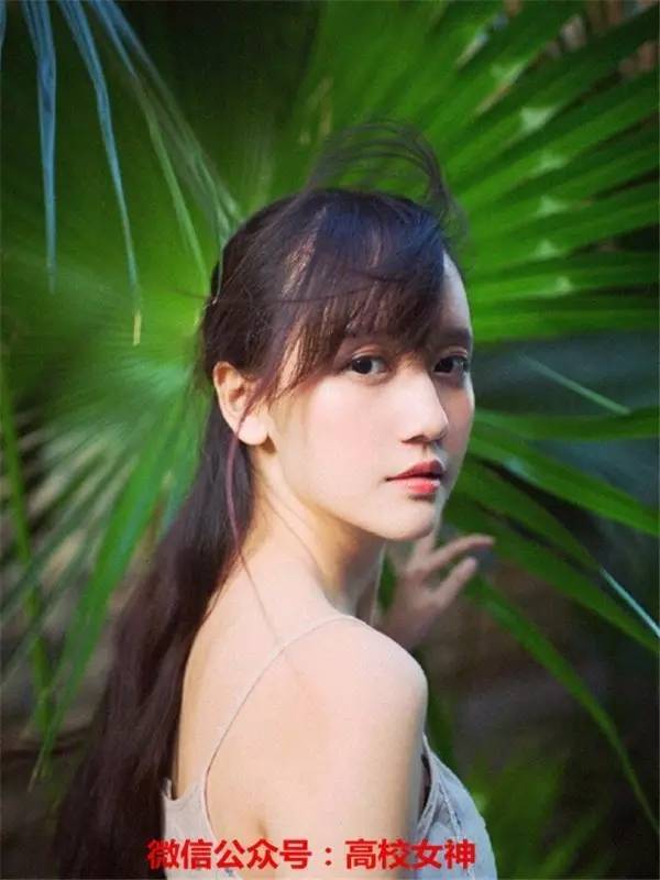 上戏甜美校花李林娟,气质被封广告女神?