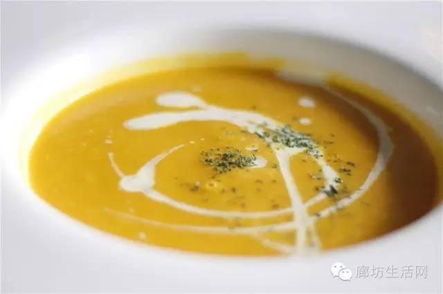 第二款汤:奶油南瓜汤 cream pumpkin soup