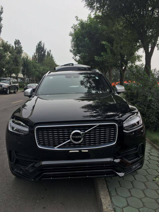 2016款沃尔沃xc90还采用了大量豪华材料环保材料