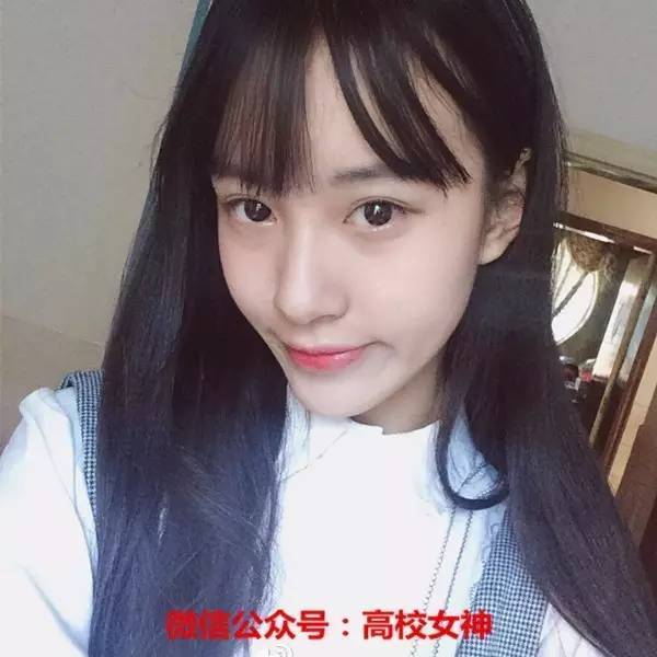 广西00后高中校服女神,清纯可爱颜值爆表!