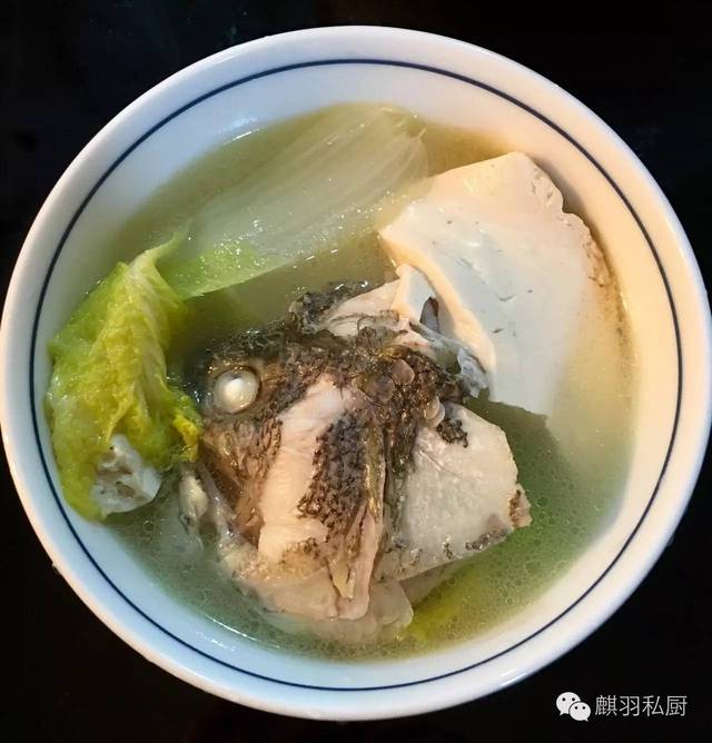 豆腐白菜鱼骨汤