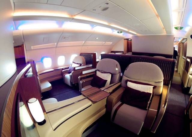 卡航的波音777-300er型客机有两种不同座位配置,4个不同款式,部分777