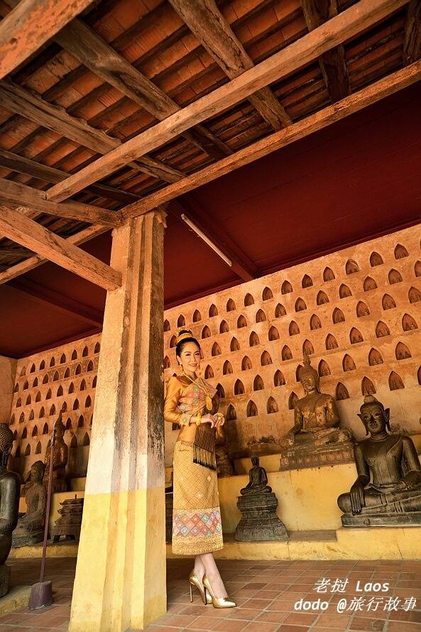 玉佛寺(haw pha kaeo),一座富丽堂皇的皇家寺庙,这里值得欣赏的是,每