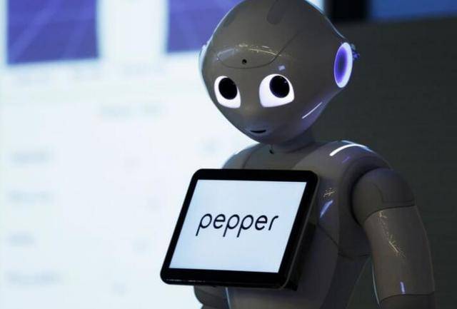 日本亿万富豪软银孙正义的梦想:pepper人形机器人