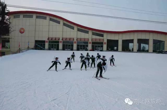 铁力日月峡滑雪场