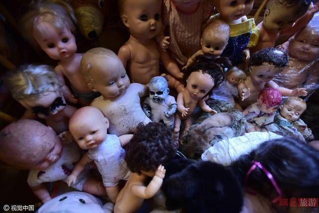 美夫妇收集千只恐怖娃娃 欲在万圣节展出