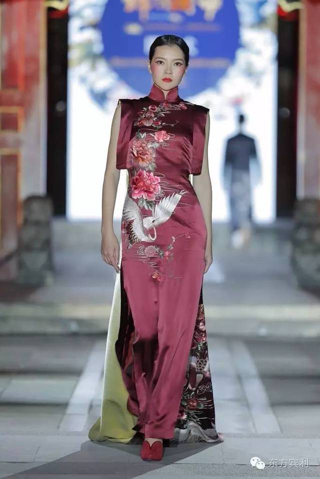 2017ss中国国际时装周▎曾凤飞的中式服装大秀《远近》