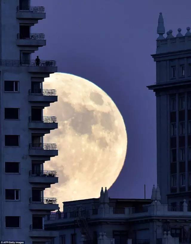 疯传|西安人朋友圈的"超级月亮"高清组图