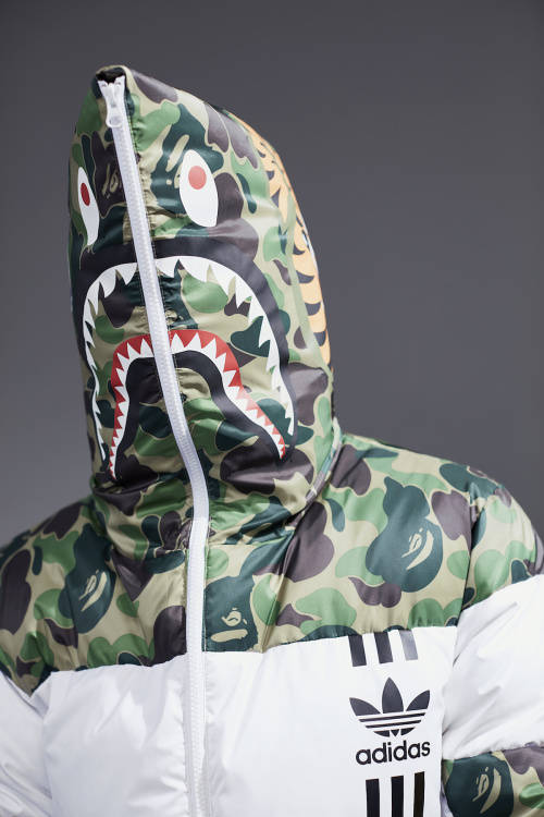 潮牌 这次bape x adidas帅炸!不仅有nmd,还有鲨鱼大棉袄