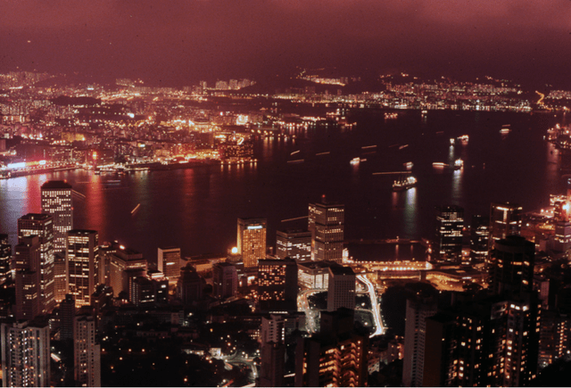 整夜未眠的东方之珠 ——80年代夜色下的香港