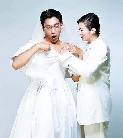 搞笑婚纱照图片_中式搞笑婚纱照图片