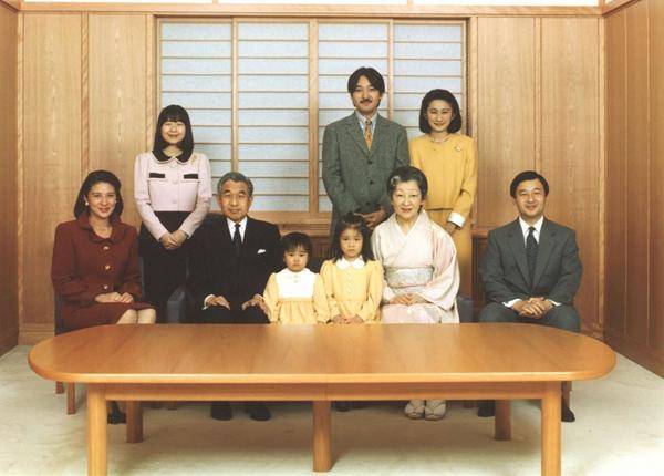 佳子内亲王(1994年12月29日—),日本皇族.