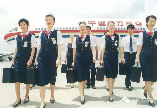 【东航60年】东航空乘历代制服变迁侧记