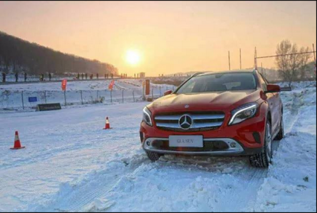 2016梅赛德斯-奔驰北区GLA SUV冬季训练营完