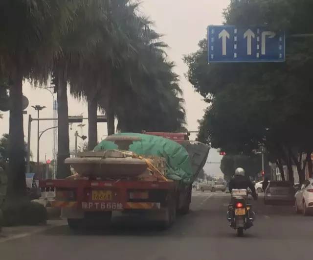 吓人:瑞安外滩这辆车,没人敢超车!