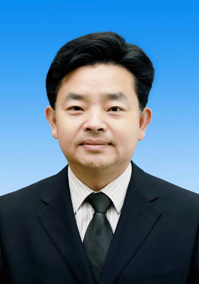 【权威发布】龚均同志当选巫溪县人民政府县长