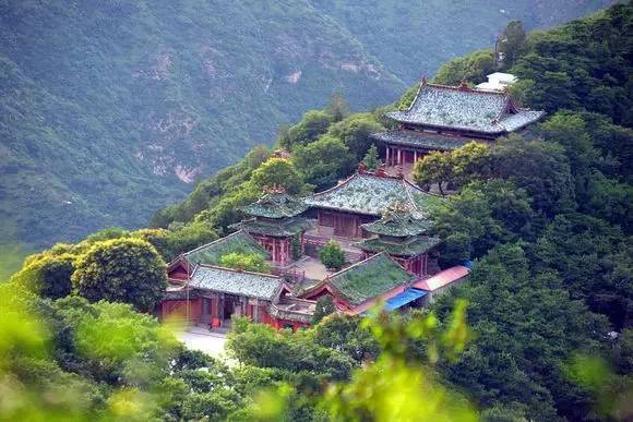 五老峰位于山西运城永济,原名五老山,因古代五老在此为帝王授《河图》