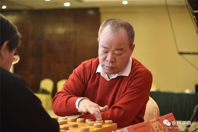 象棋特级国际大师赵国荣喜收弟子