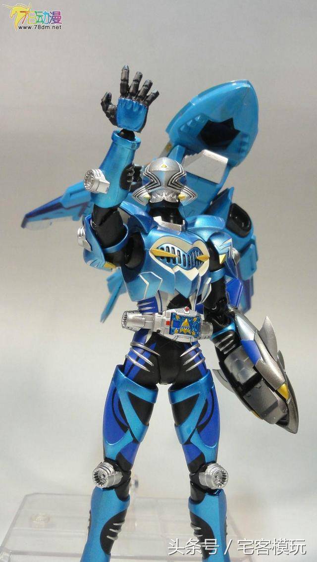 成品秀:万代 shf 假面骑士 abyss 渊骑