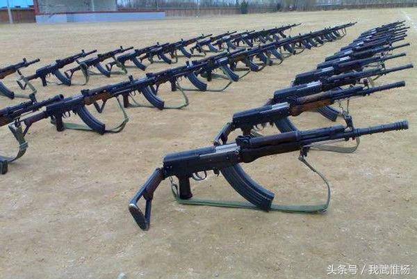 中国的一把步枪 完全压制了ak47