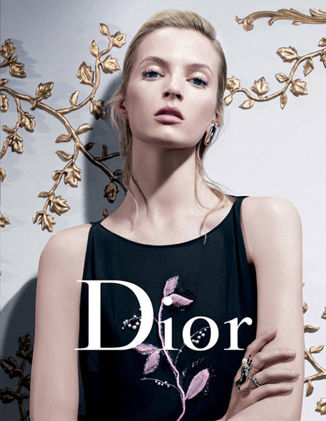 dior 2013秋冬系列 次年又成为品牌美妆代言人,出镜了美妆广告,绝对算