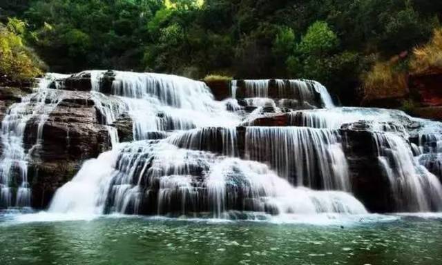 寻甸凤龙湾风景区