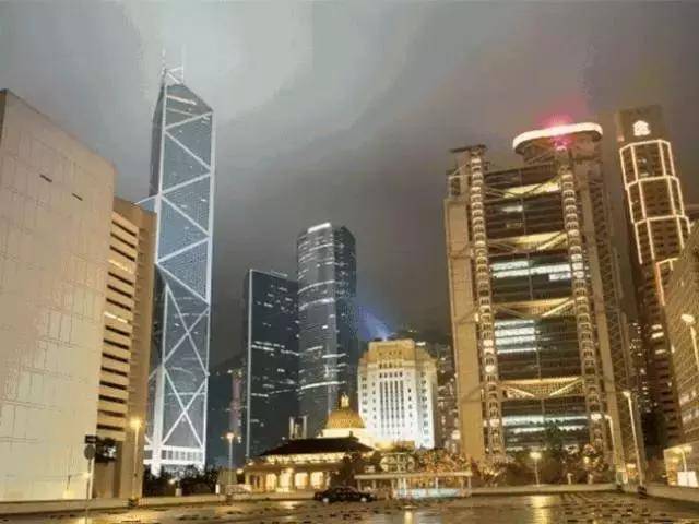 香港维多利亚港风水之战:中国银行如何以钢刀单挑大炮筒
