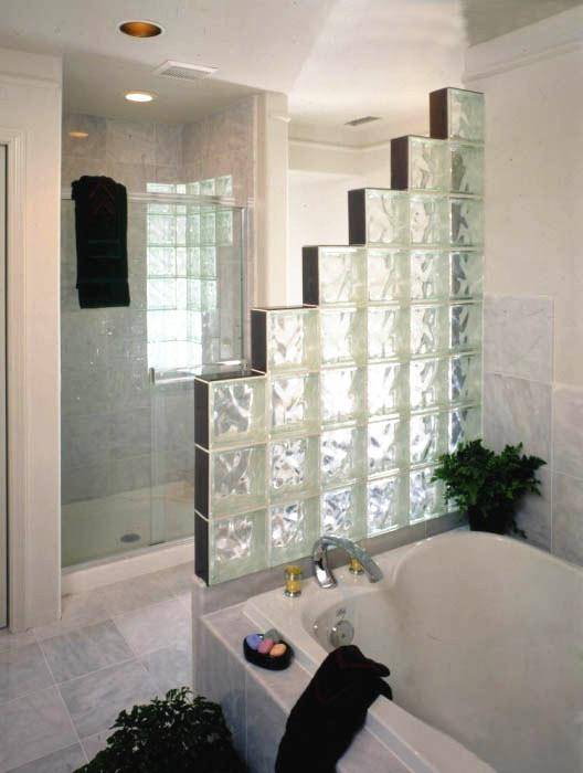 分享一组卫生间玻璃砖隔断效果图.