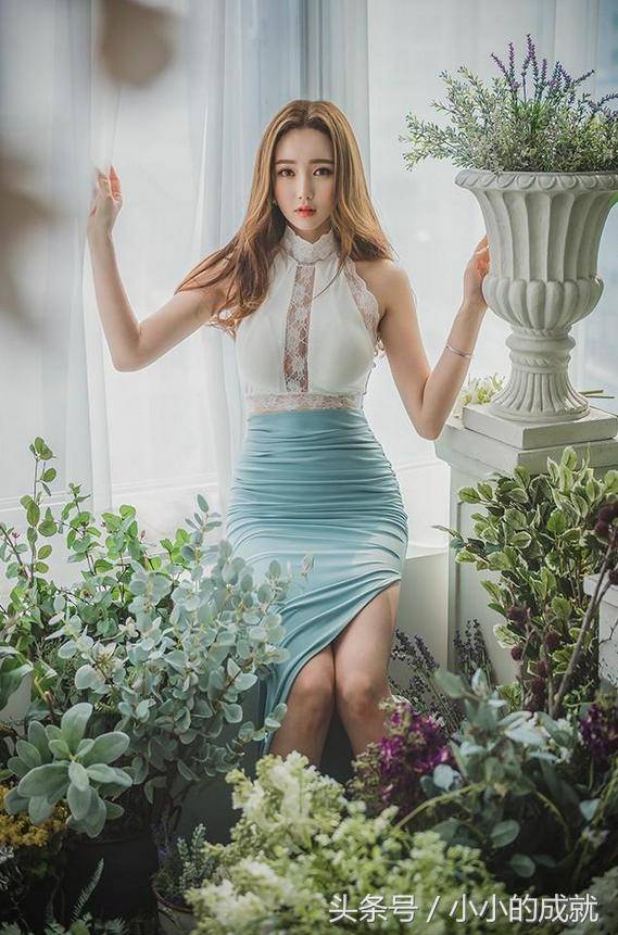 韩国气质女神:美女蕾丝透视气质诱惑写真