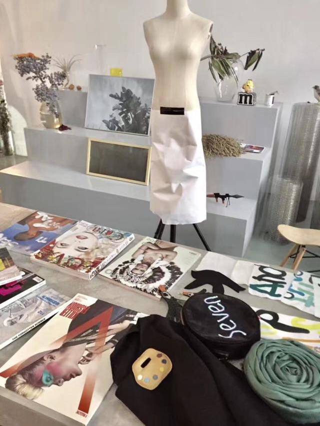 薰若xd2c直击服装设计师神秘工作室