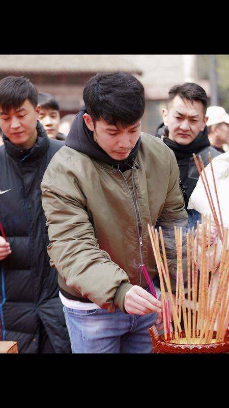 《风雨老字号》开机,"硬汉"于柏林变身反面一号