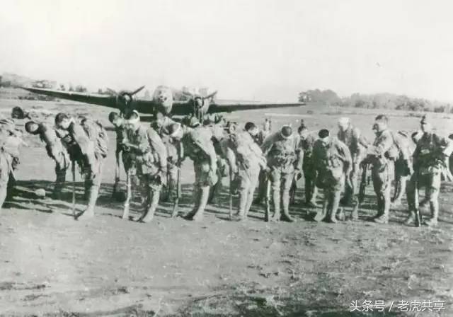 铁血军事 老照片:日军义烈空挺队自杀