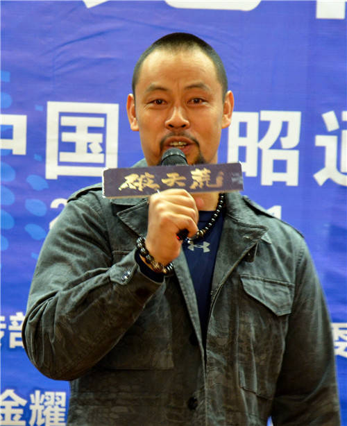 再看看演职员表,除了咱们熟悉的晋松大哥外,其他演员同样让你吃惊!