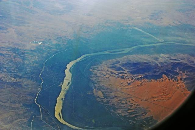 航拍埃及尼罗河,震撼的大地艺术--穿越时空之旅(二)