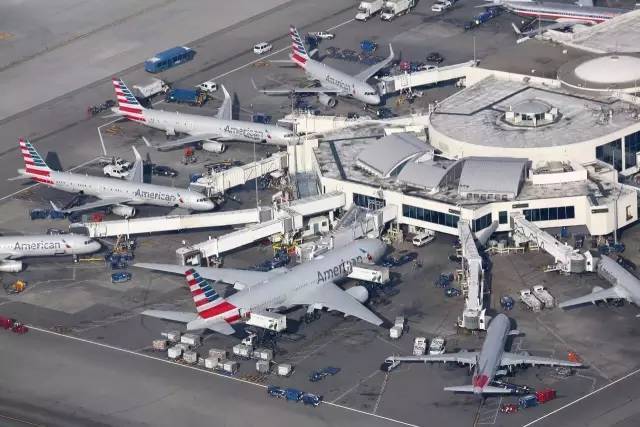 洛杉矶机场的美国航空航站楼