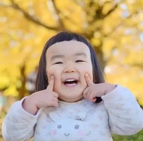 日本四岁小女孩因为她的"丑萌"红遍全世界,你可能不知道她是谁,但是你