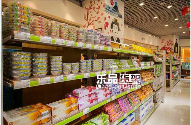 小内衣店如何陈列图片_内衣店陈列(2)