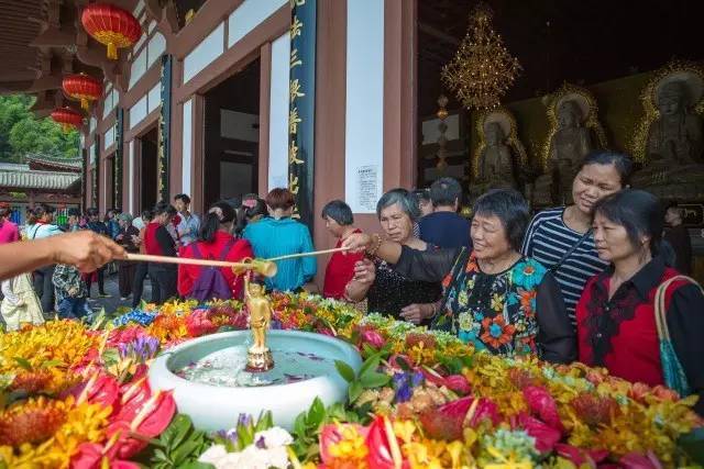 2017年曹山宝积寺浴佛节暨佛前供花祈福法会通启